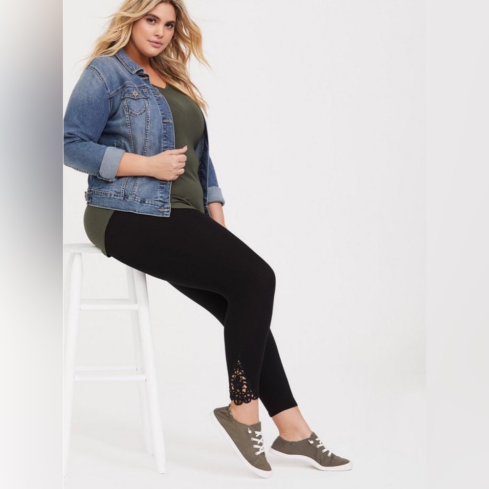 NEW Torrid crochet leggings, 4X